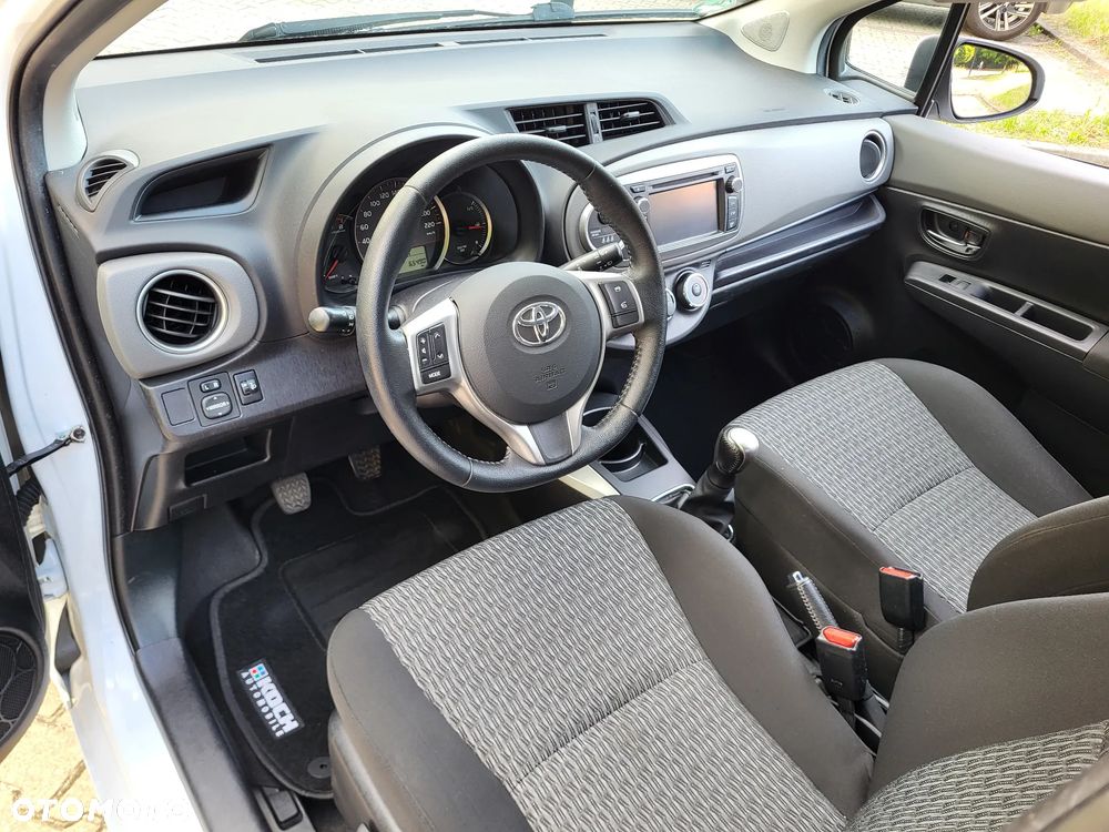 Toyota Yaris 1.0 Life - 10