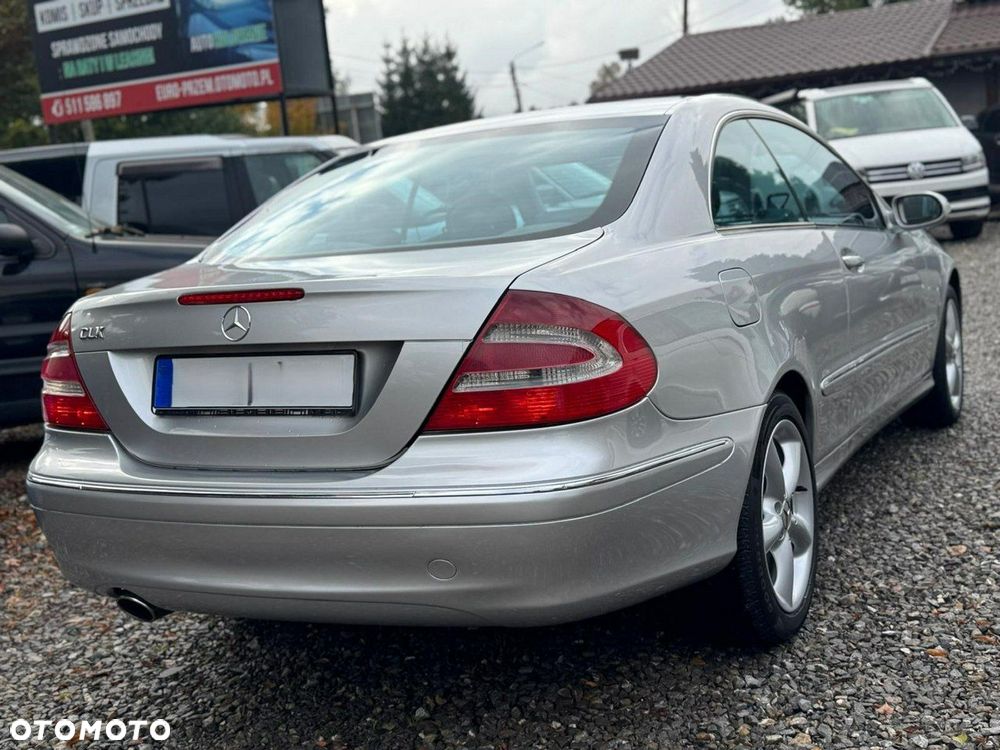 Mercedes-Benz CLK - 6