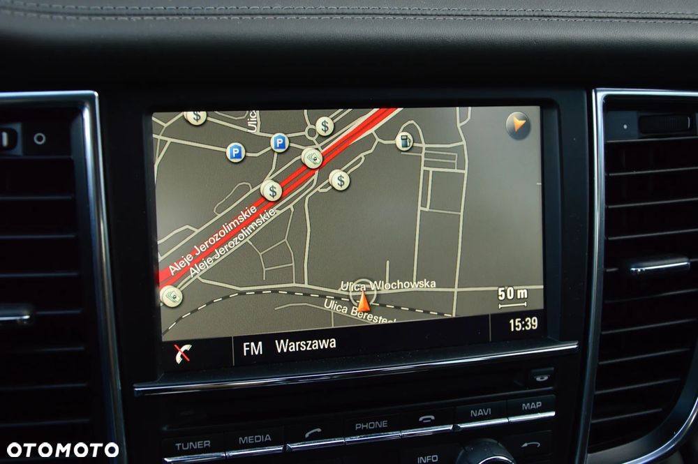 Porsche Panamera 4 - 29