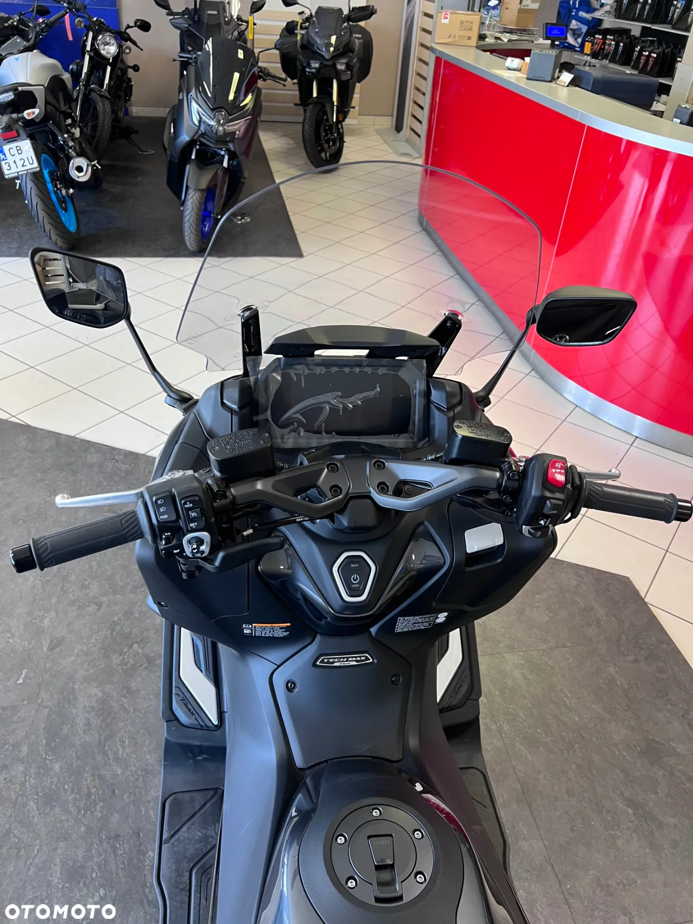 Yamaha Tmax - 23