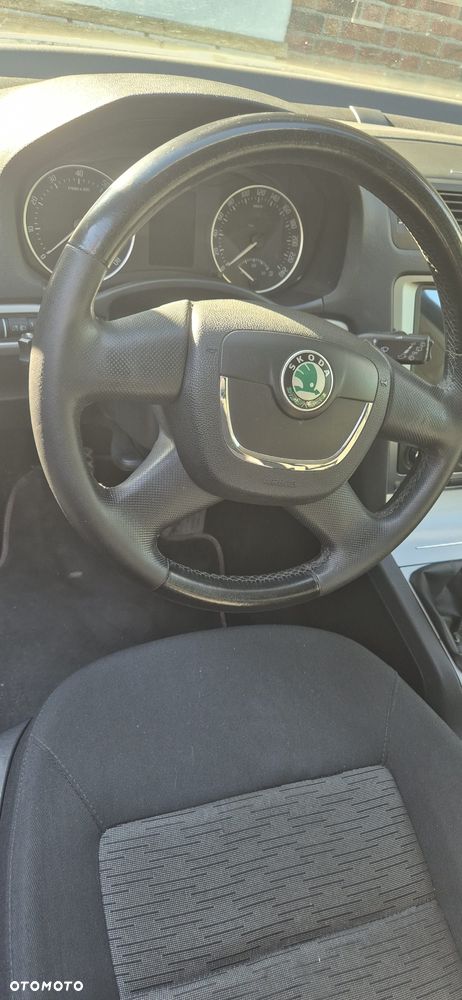Skoda Octavia 1.6 Active - 11