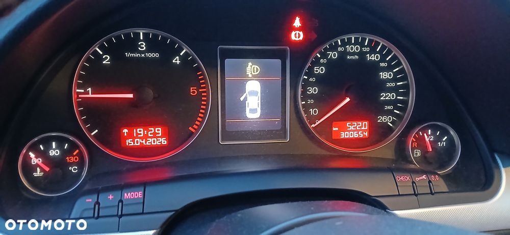 Audi A4 Avant 2.0 TDI - 4