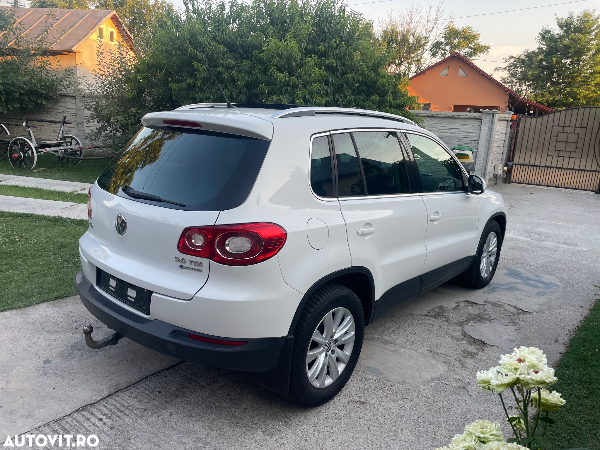 Volkswagen Tiguan - 4