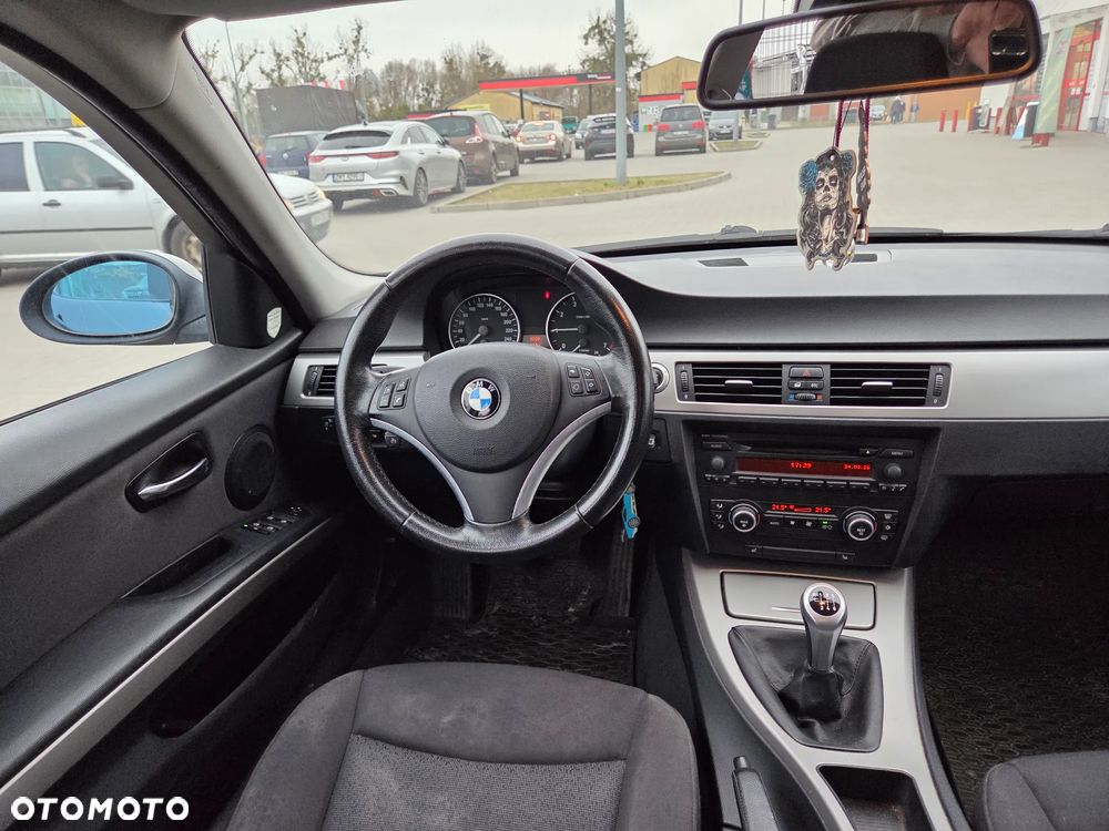 BMW Seria 3 - 15