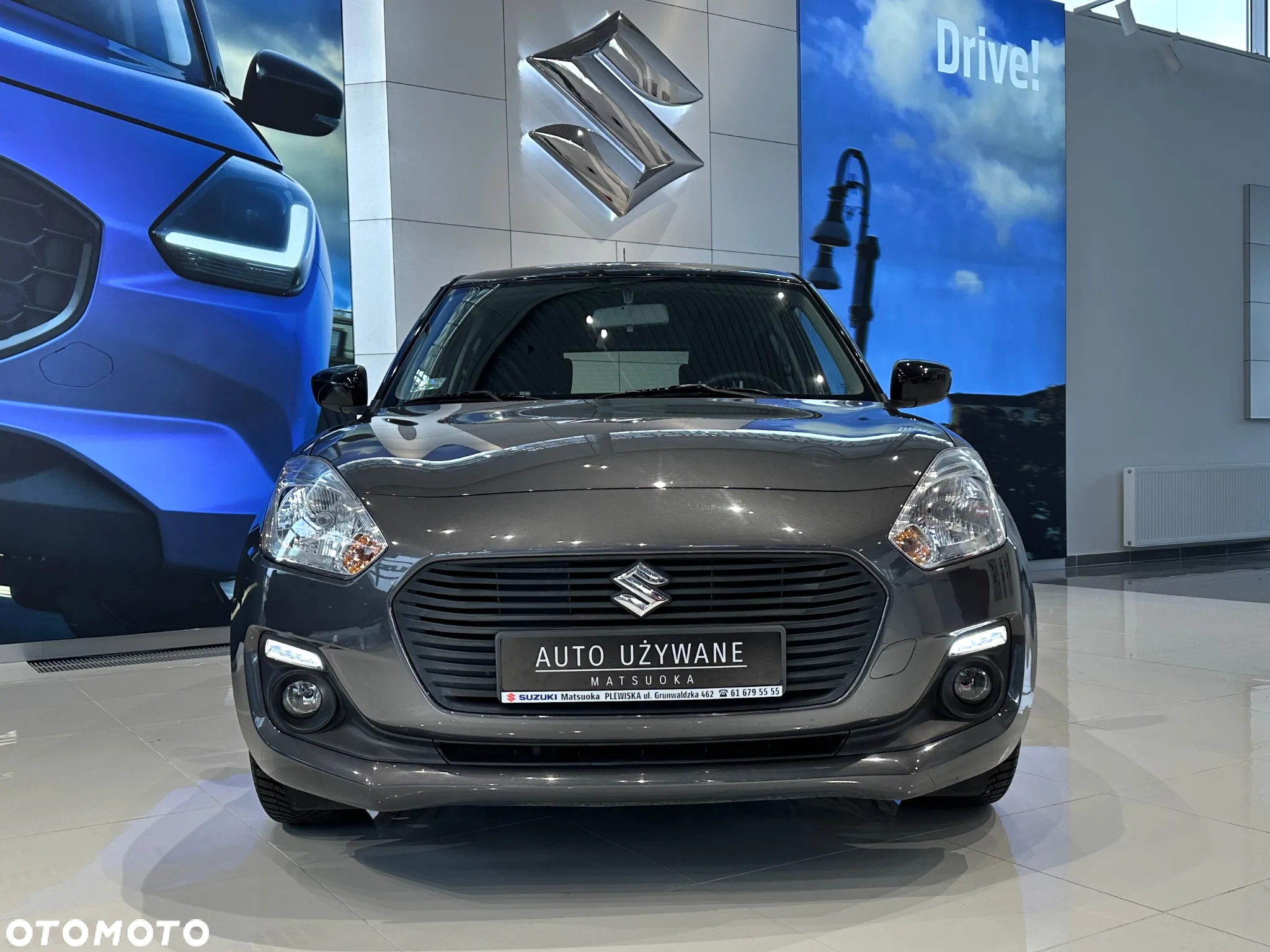Suzuki Swift 1.2 Premium Plus CVT - 3