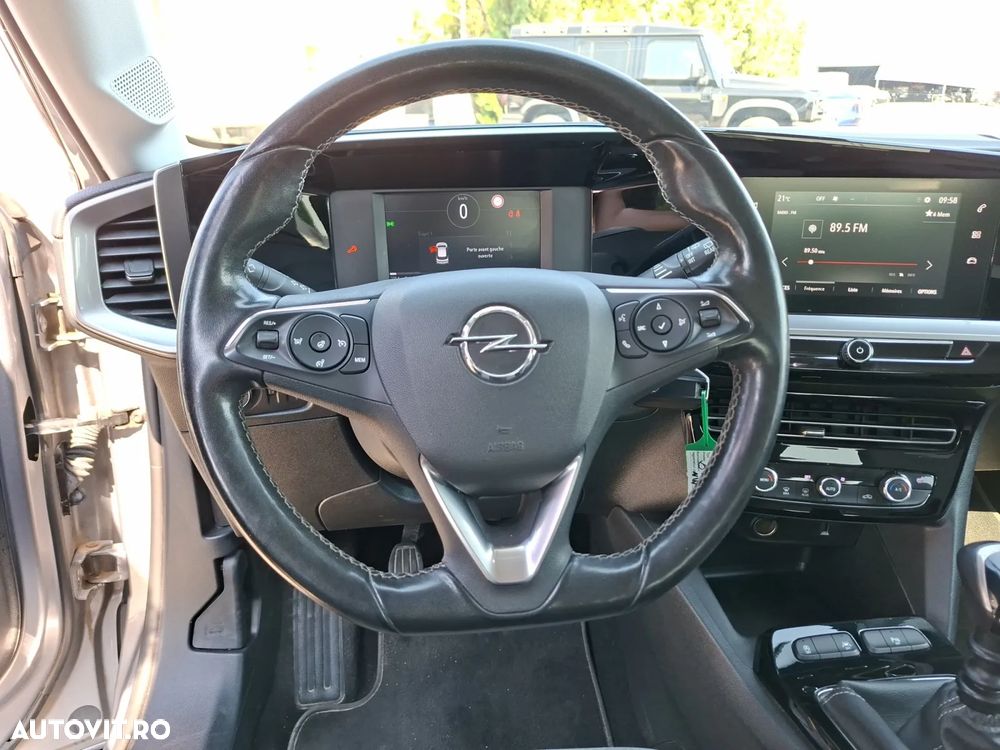 Opel Mokka 1.2L Turbo Start/Stop Elegance - 9
