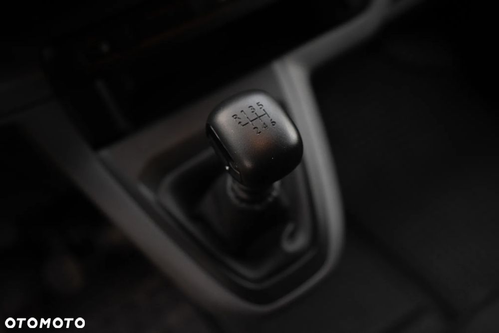 Opel Vivaro Kombi Long 2,7t Enjoy - 18