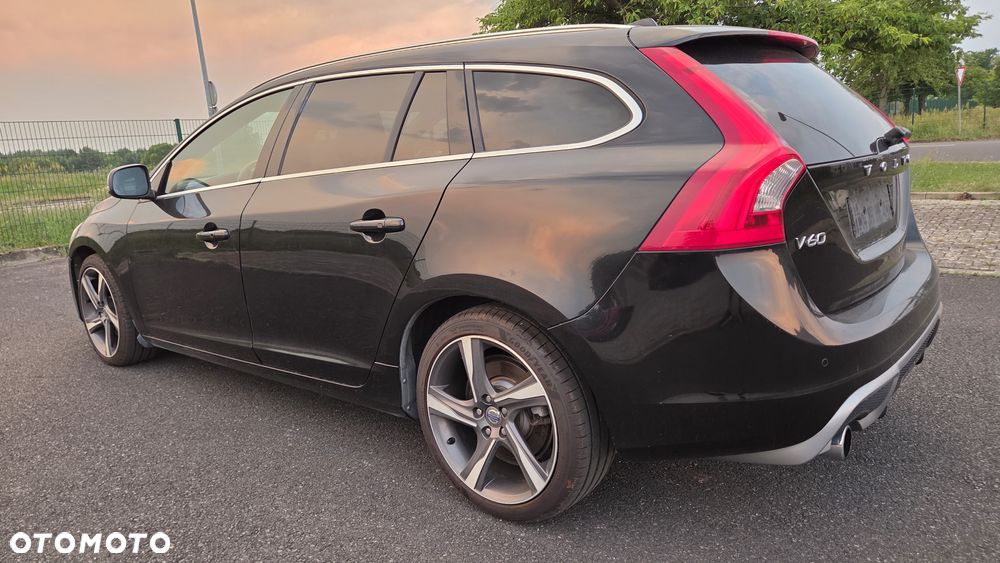 Volvo V60 D5 Geartronic RDesign - 4