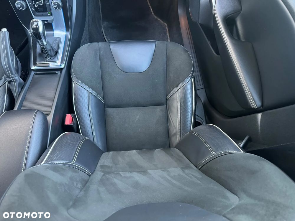 Volvo V40 D2 RDesign - 22