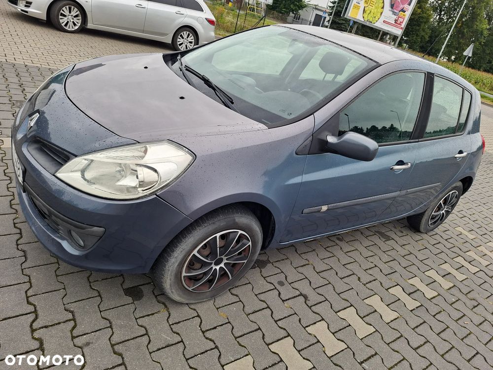 Renault Clio 1.5 dCi Authentique - 6