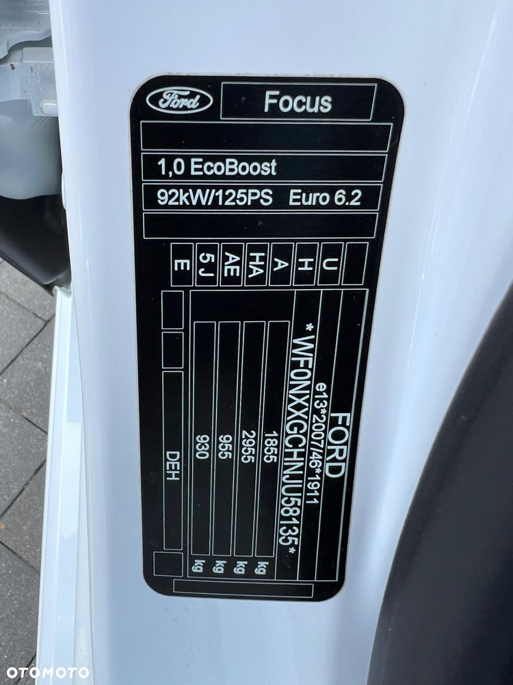 Ford Focus 1.0 EcoBoost Start-Stopp-System ST-LINE STYLE - 32