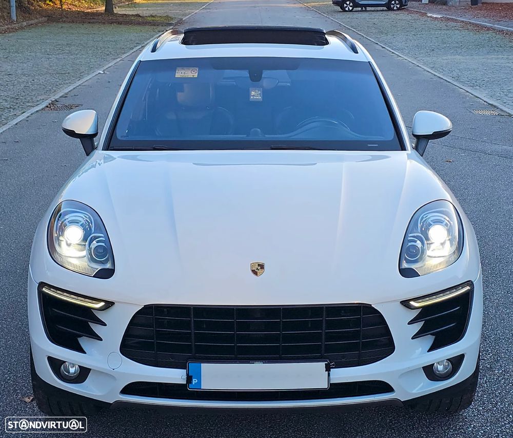 Porsche Macan S - 40