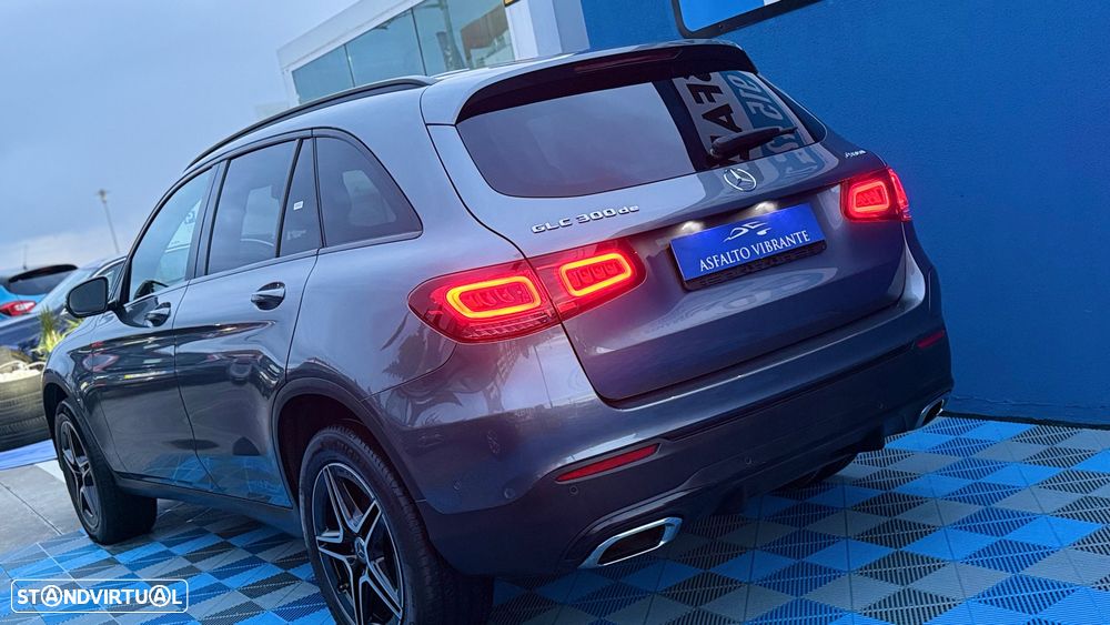 Mercedes-Benz GLC 300 de 4Matic 9G-TRONIC AMG Line Plus - 15