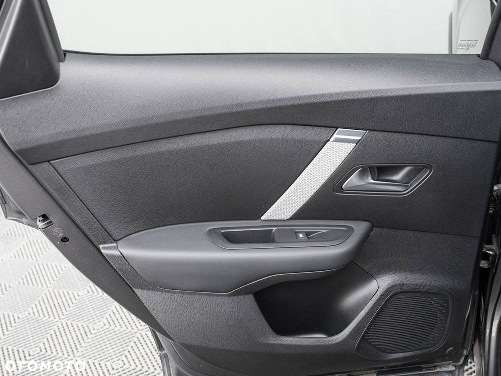 Citroën C4 1.2 PureTech Max S&S EAT8 - 23