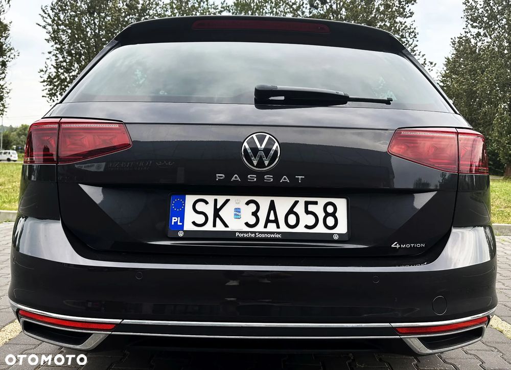 Volkswagen Passat 2.0 TDI 4Mot Elegance DSG - 4