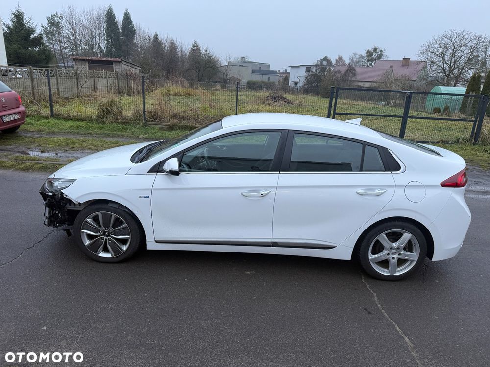 Hyundai IONIQ Hybrid Premium - 8