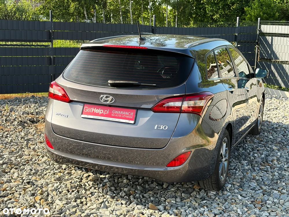 Hyundai i30 blue 1.6 CRDi DCT Passion - 25