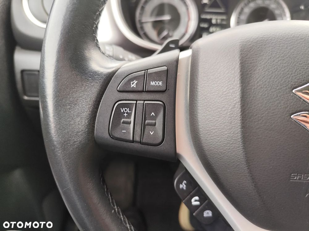 Suzuki Vitara 1.5 Strong Hybrid Premium 2WD AGS - 16