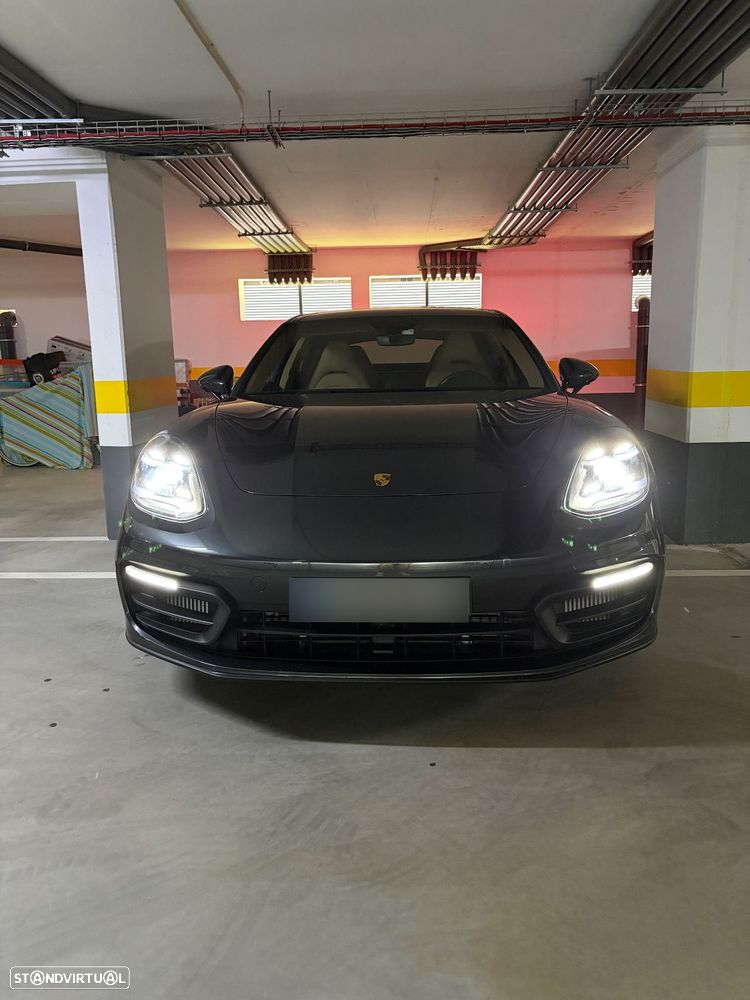 Porsche Panamera - 28