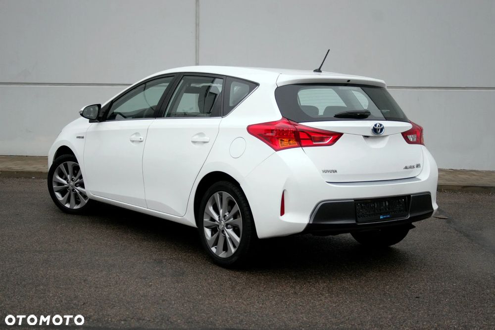 Toyota Auris - 10