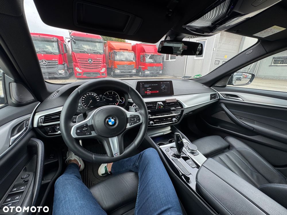 BMW Seria 5 530d xDrive Sport Line - 18