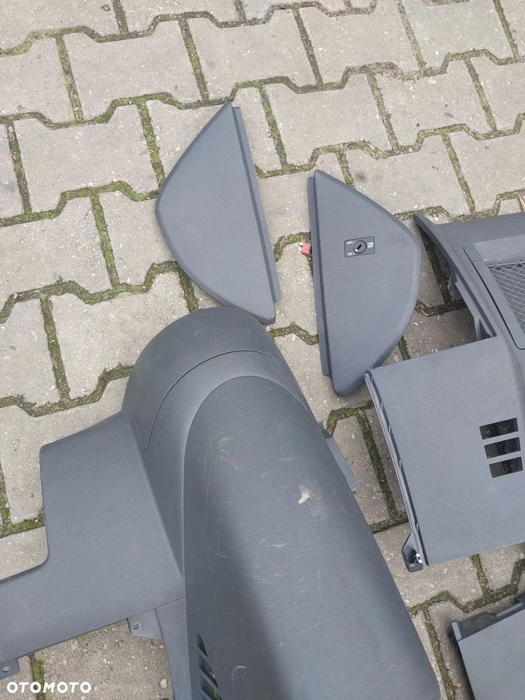 deska konsoleta półka plastiki pod kosoletę vw t5 - 2