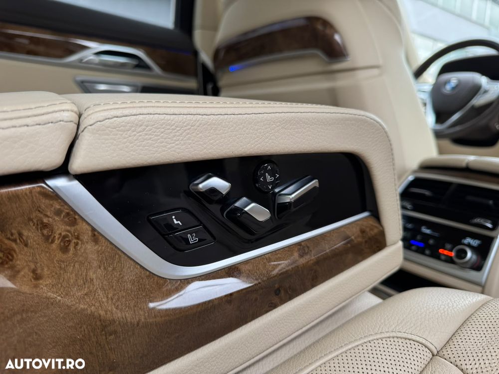 BMW Seria 7 740d xDrive - 13
