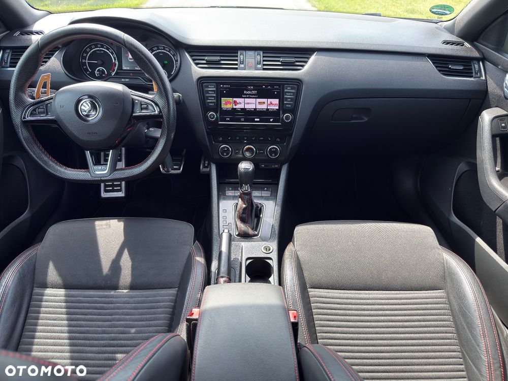 Skoda Octavia 2.0 TDI RS DSG - 30