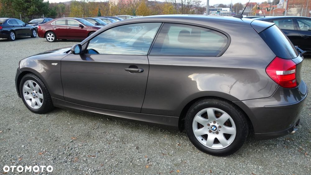 BMW Seria 1 118d DPF Edition Sport - 9