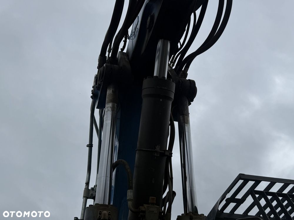 Liebherr R926 COMPACT - 32