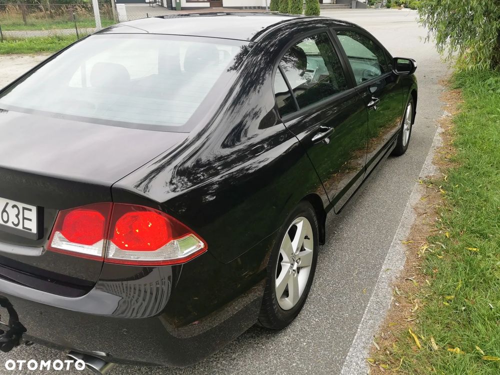 Honda Civic 1.8 Executive - 2