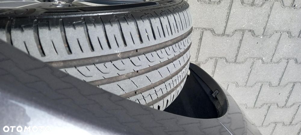 Toyota Avensis 1.8 Executive - 29