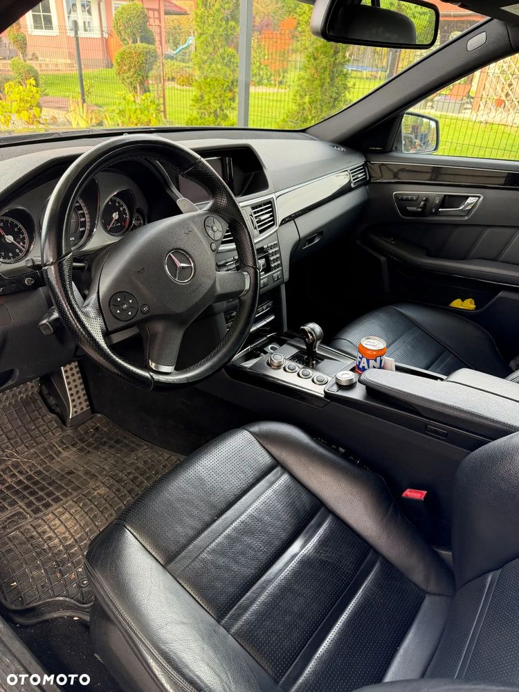 Mercedes-Benz Klasa E 63 AMG - 2