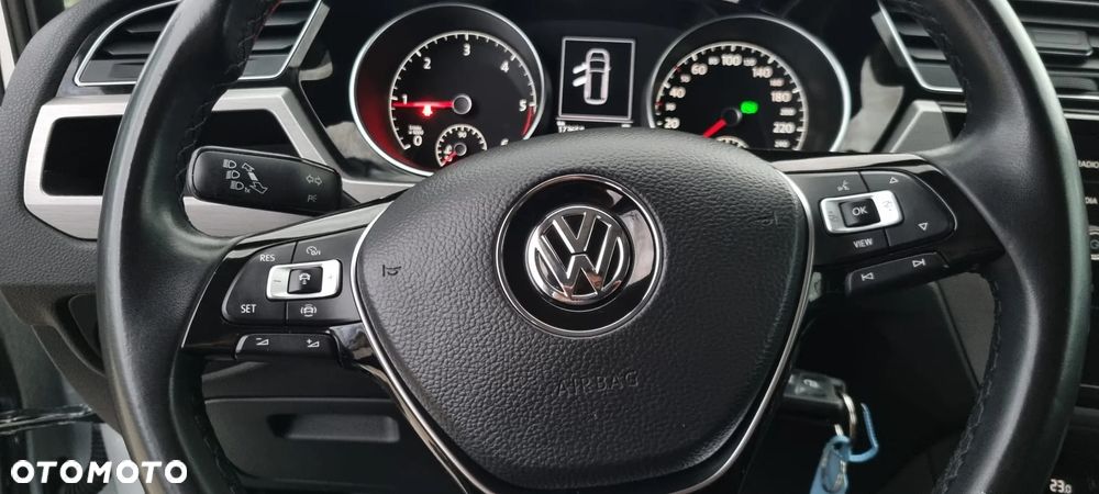 Volkswagen Touran 1.6 TDI SCR (BlueMotion Technology) DSG Comfortline - 17