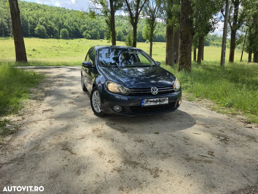 Volkswagen Golf 2.0 TDI DPF Highline - 11