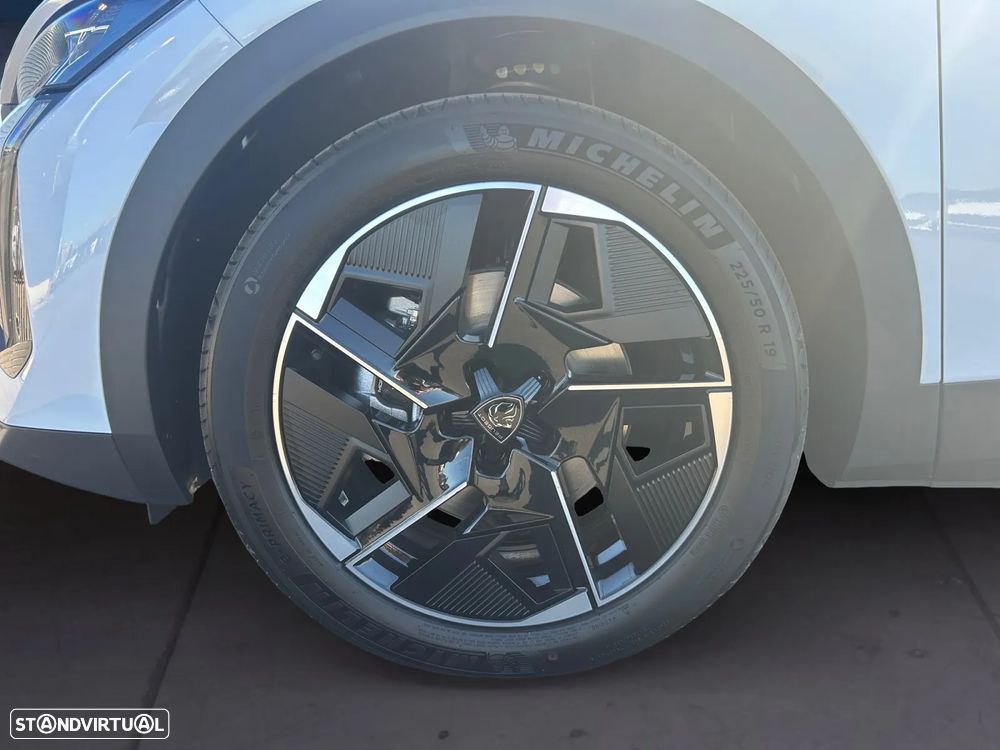 Peugeot E-408 58 kWh GT - 9