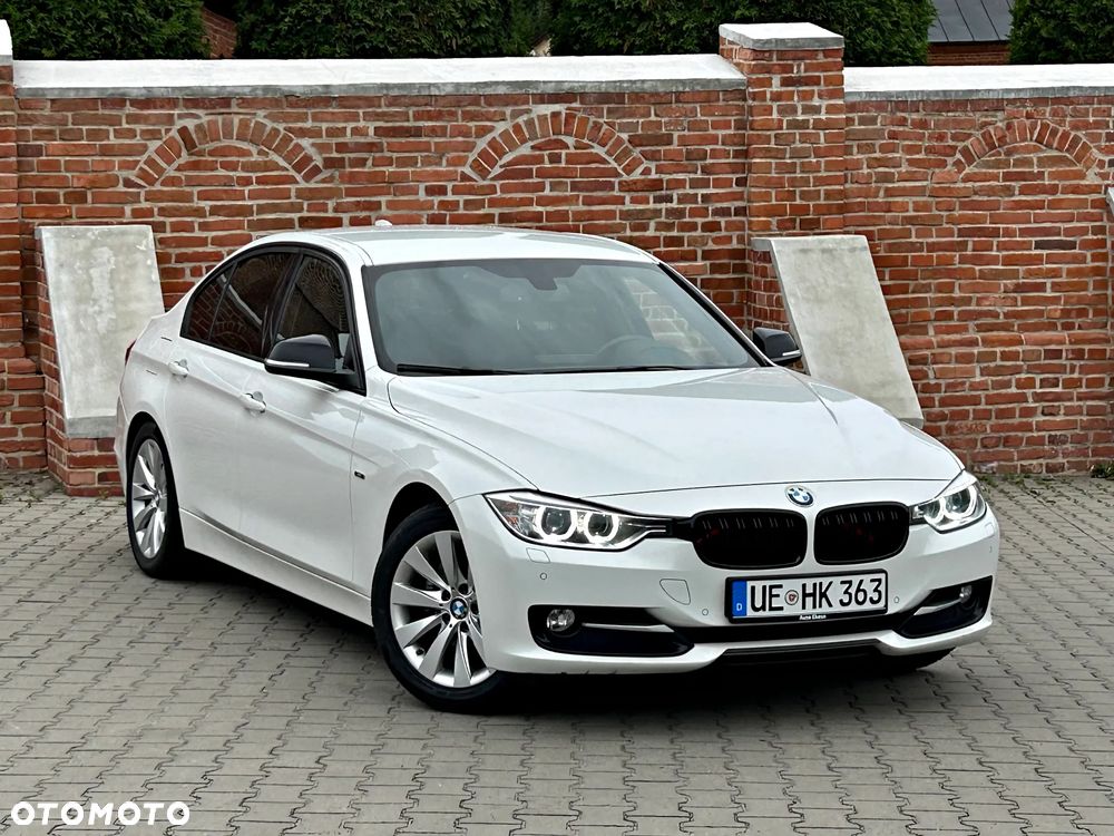 BMW Seria 3 320d Sport Line - 12