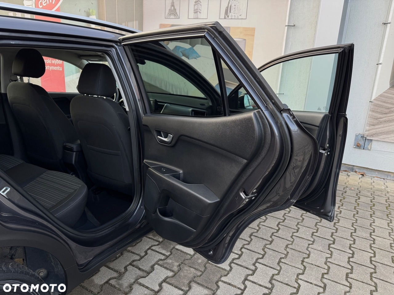 Kia Stonic - 10