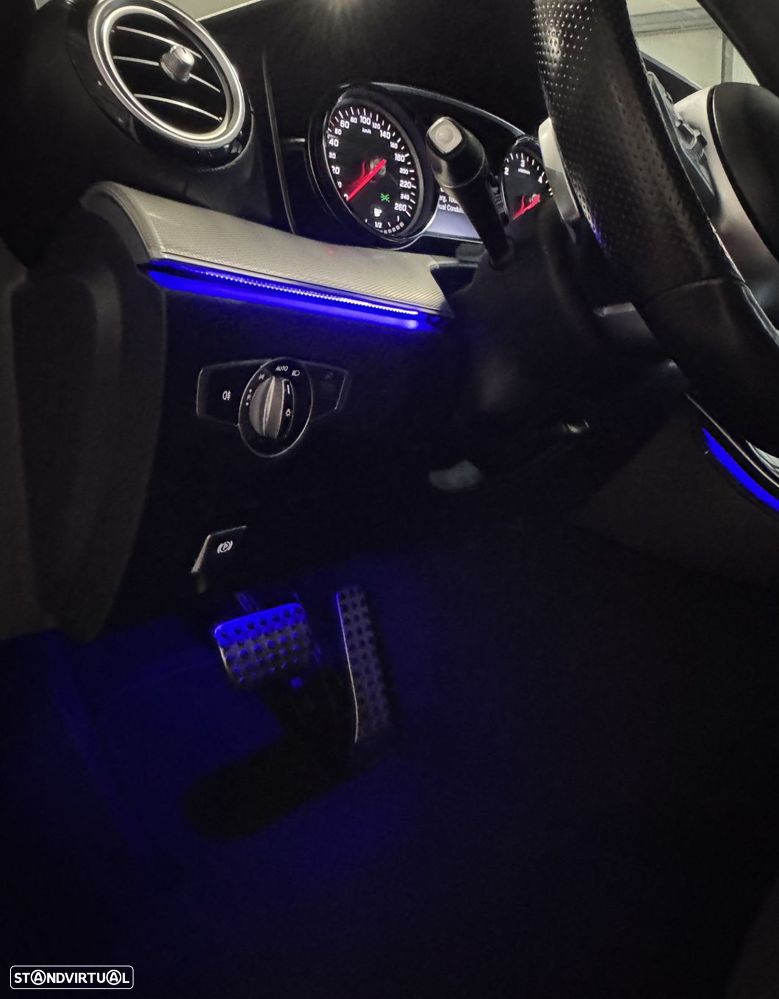 Mercedes-Benz E 300 de AMG Line - 40