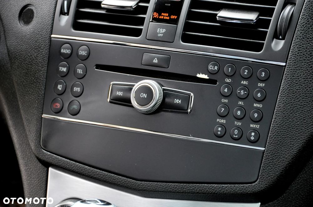 Mercedes-Benz Klasa C 300 7G-TRONIC SPORT EDITION - 34