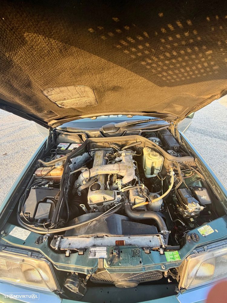 Mercedes-Benz W124 (1984-1997) 250 D Turbo - 29