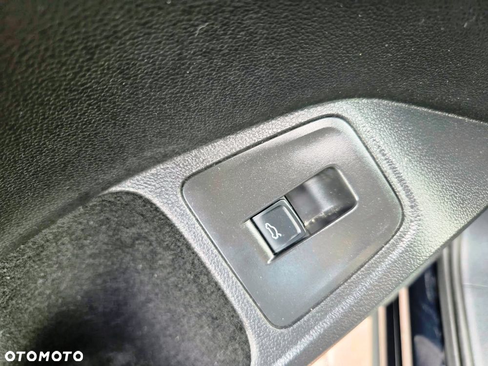 Volkswagen Tiguan Allspace 2.0 TDI R-Line DSG 7os - 16