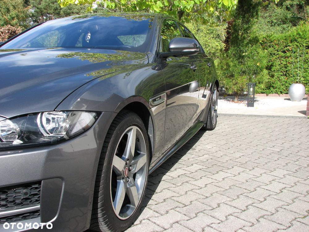 Jaguar XE 20d R-Sport - 10