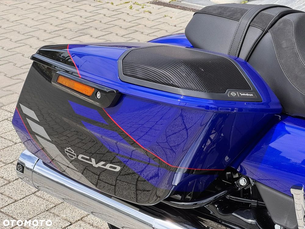 Harley-Davidson Touring Road Glide - 10