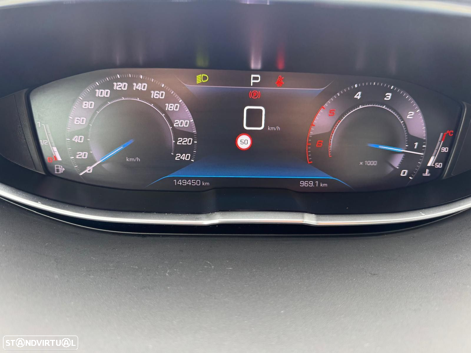 Peugeot 3008 1.5 BlueHDi Active Pack EAT8 - 20