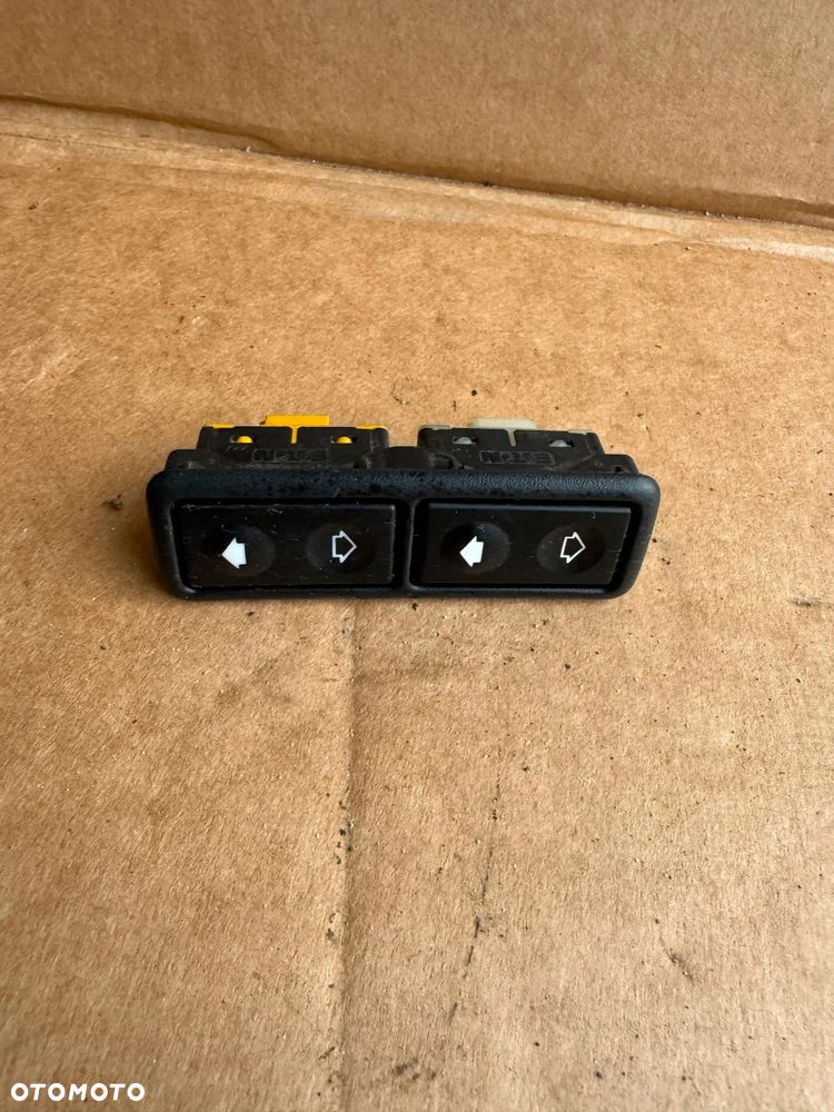 Panel sterowania przełącznik szyb BMW 3 E36 1387998 8368943 8368941 - 1