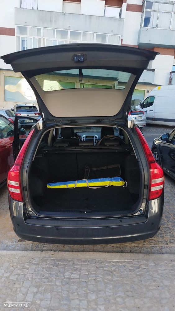 Kia Ceed SW 1.6 CRDi LX - 4
