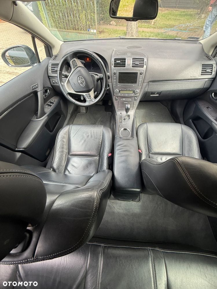 Toyota Avensis 2.2 D-4D Prestige - 13