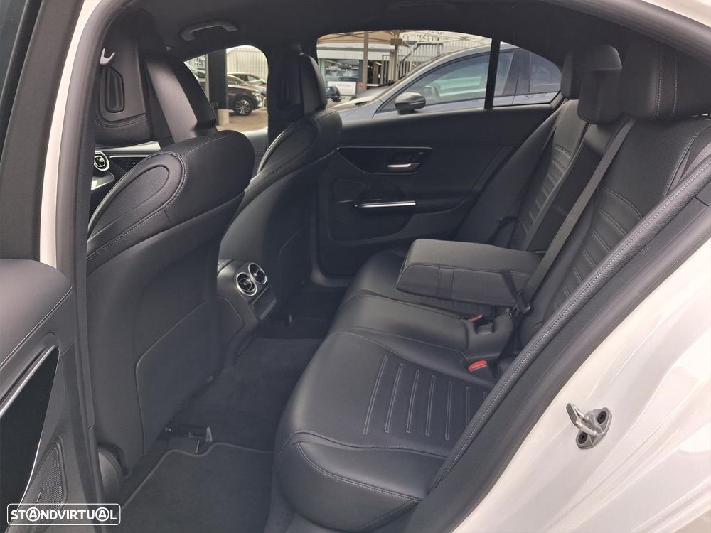 Mercedes-Benz C 300 - 10