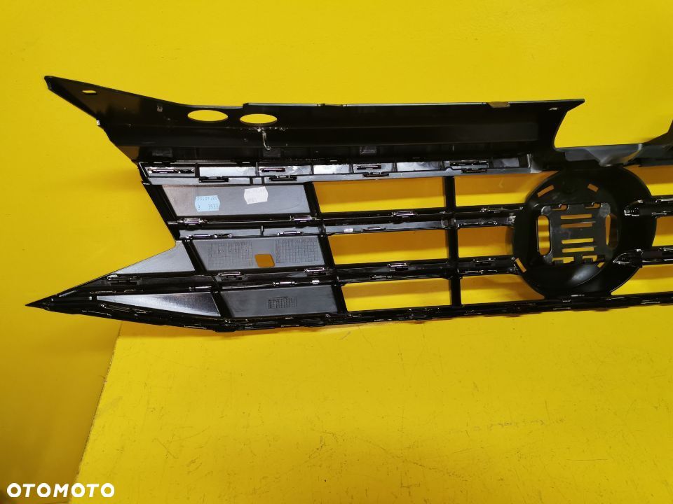 VW TIGUAN II LIFT R-LINE GRILL ATRAPA 5NA853653AC - 10